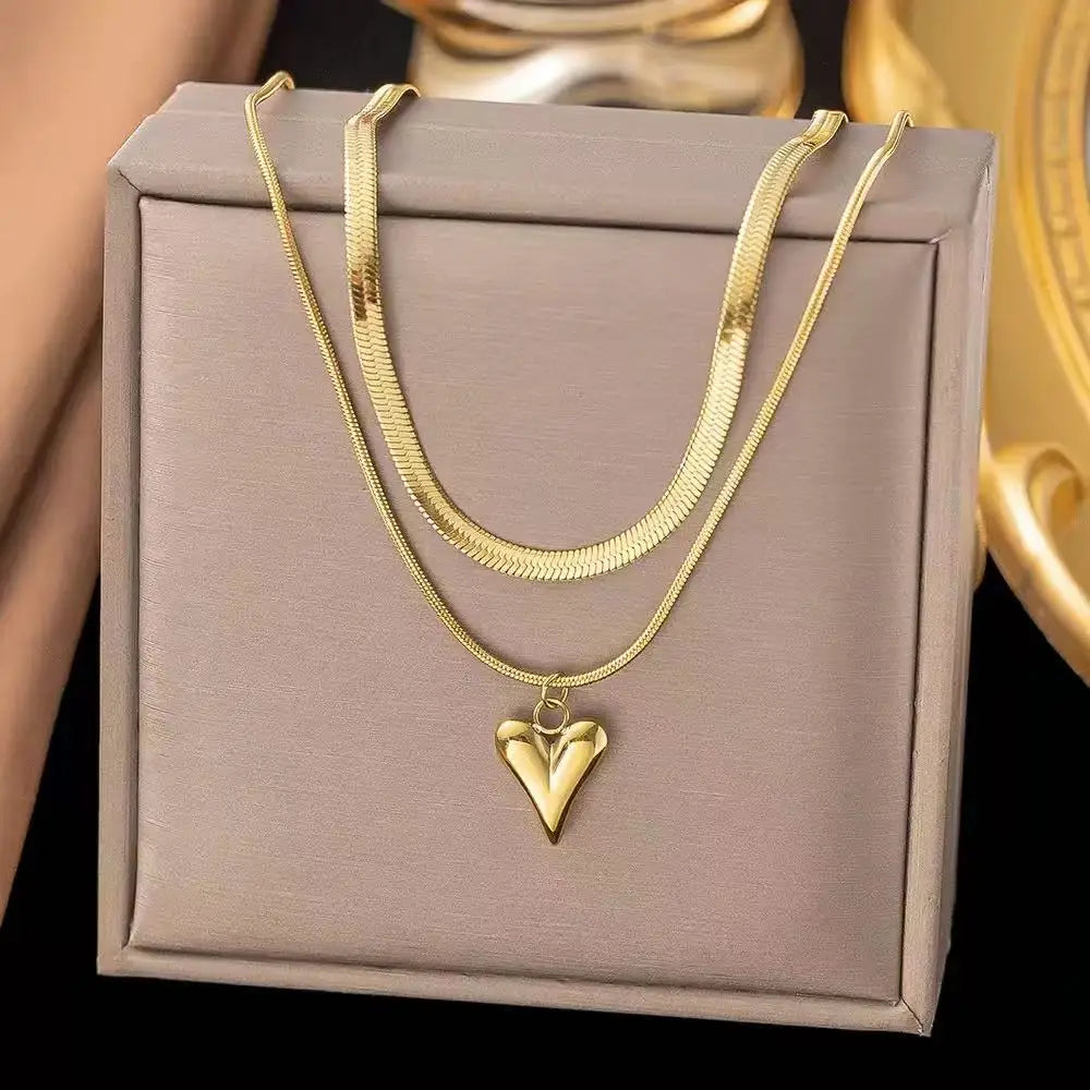 Collier avec pendentif en forme de cœur en acier inoxydable, bijoux imperméables en métal pour femmes