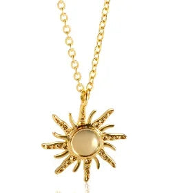 Collier avec pendentif carré délicat en acier inoxydable pour femme