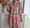 Robe imprimée à col en V et manches sept-quarts