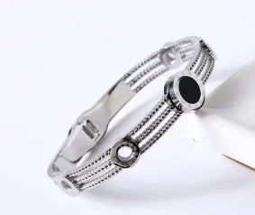 Bracelet jonc simple en acier inoxydable avec 3 cristaux